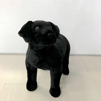 Fancytrader de Animais Realistas Labrador Brinquedo de Pelúcia Simulado Cão Preto Boneca Pode Andar na parte de Trás Presente das Crianças a Decoração 45x43cm