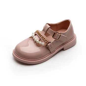 Crianças de 2021 a primavera e o outono princesa da festa do dedo do pé redondo de couro sapatos de meninas, moda de nova pérola sola macia sapatos ao ar livre