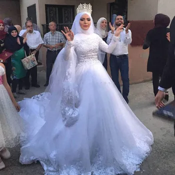 2020 Muçulmano Vestidos de Casamento Modestos, com Gola Alta, Mangas Completo Feito Inchados de Tule Bola Vestido de noiva Vestido de Noiva de Renda em árabe